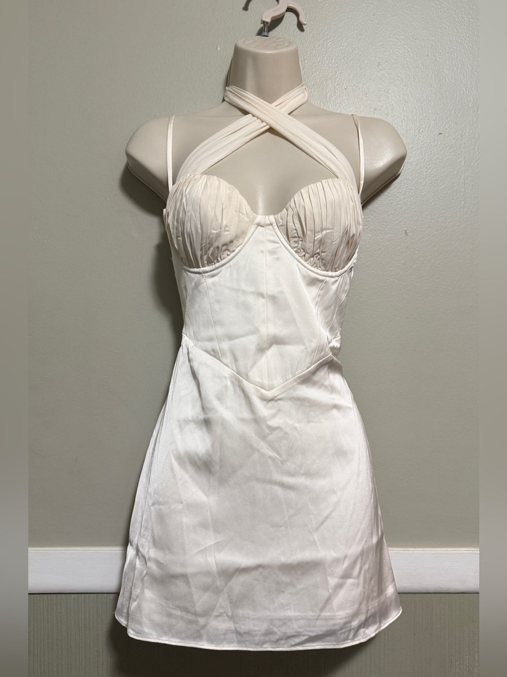 Oh Polly Ivory Lisbeth Cross Neck Corset Mini Dress Size 4+ C-DD Cup - Picture 3 of 8